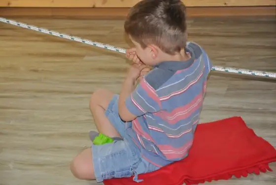 Obniżone napięcie mięśniowe u 6 latka - kiedy szukać pomocy?